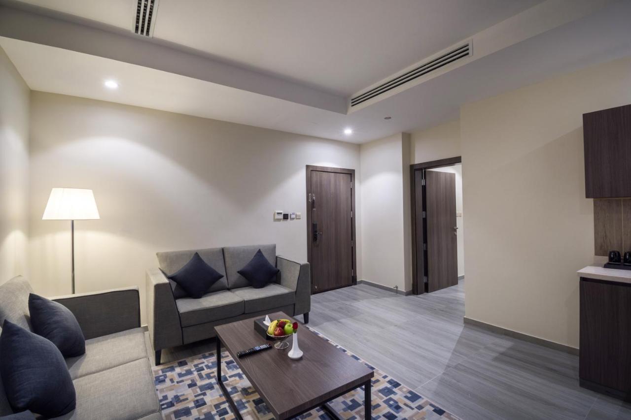 Enala Hotel - Khobar Buitenkant foto