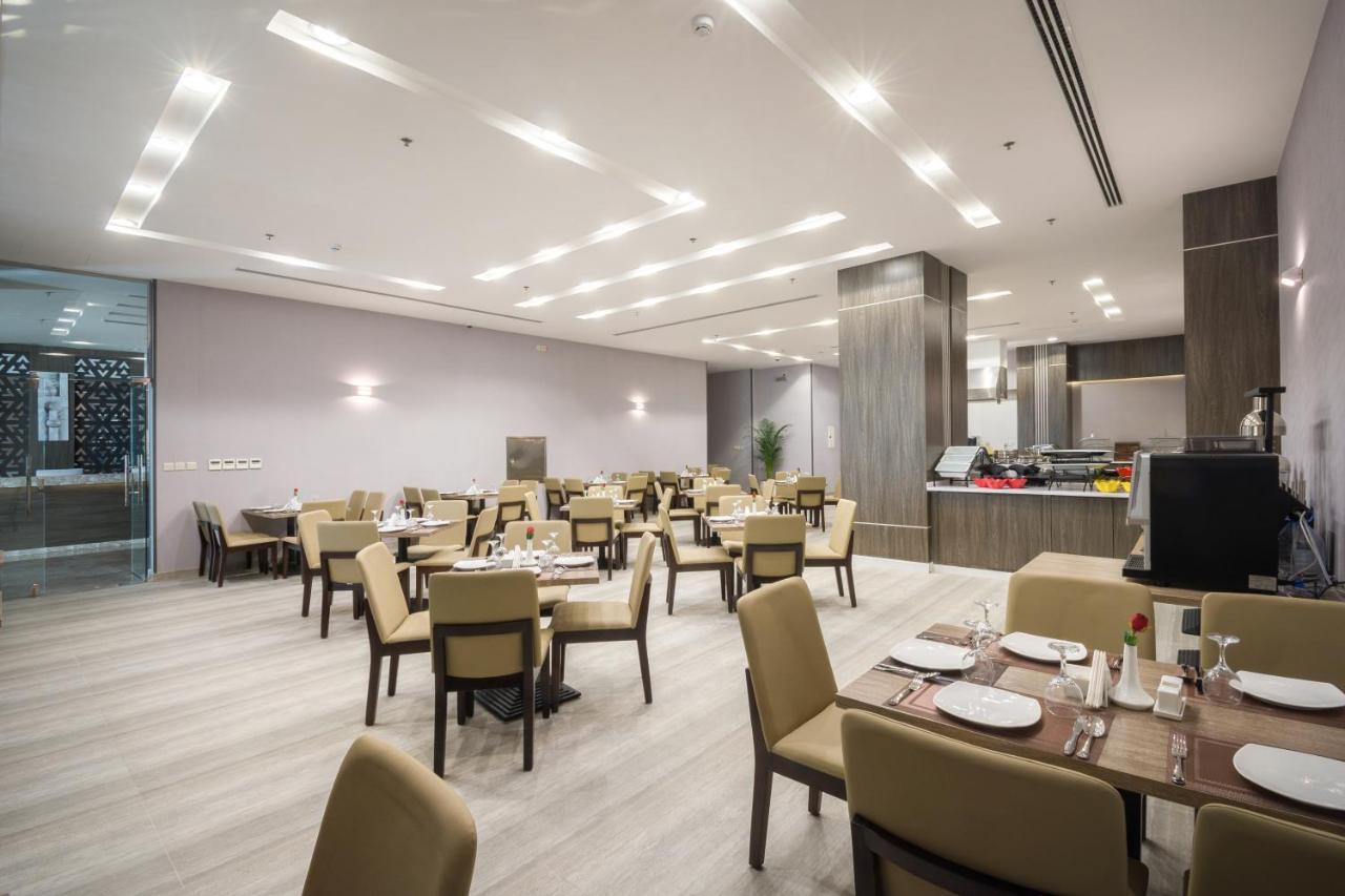 Enala Hotel - Khobar Buitenkant foto